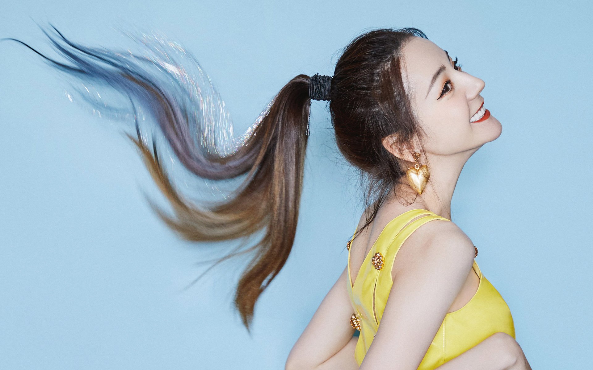 亚冠联赛中国足球迎战 球迷支持声浪不断,亚冠中国球队怎么回事