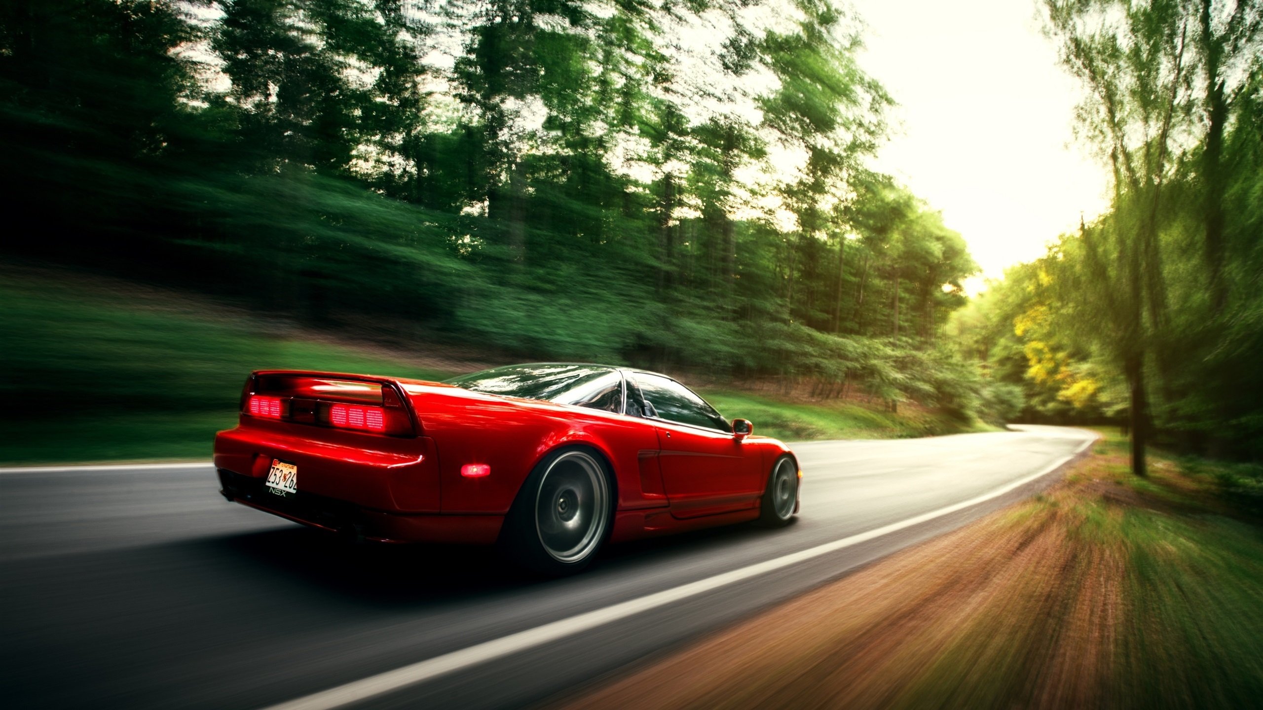 “马科斯·莫奇的出色反应与强力铲球，成为美洲狮队防线的核心”