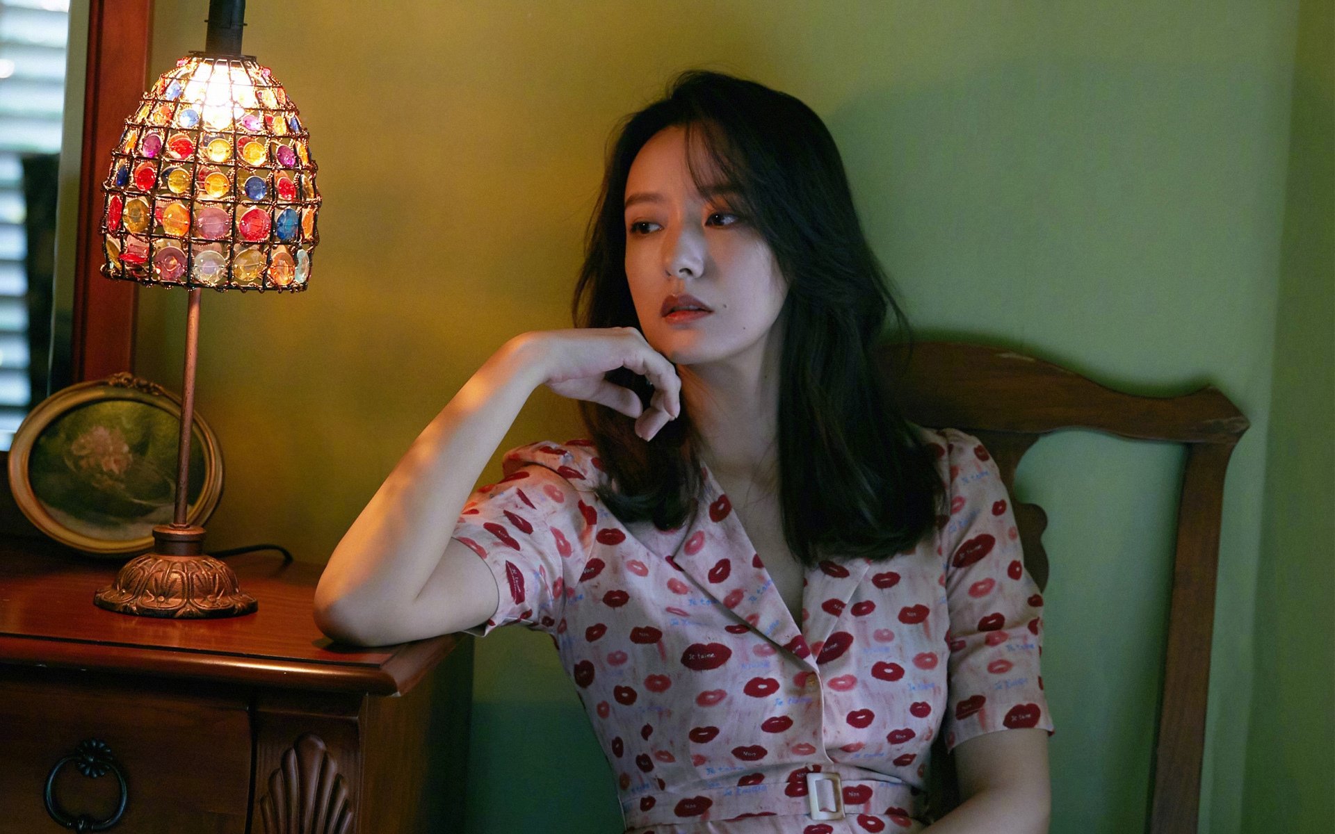 国王助教强调内线协防配合为首要目标，国王的助理叫什么